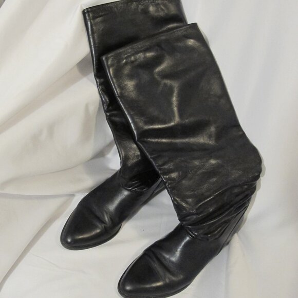 Black knee high Sudini boots in 9AA - Picture 2 of 5